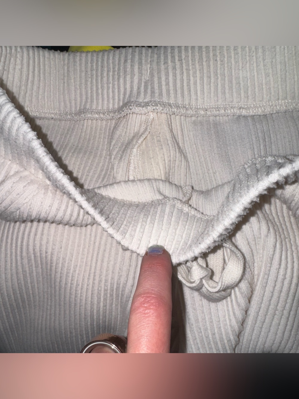 Alo Muse Joggers, Ivory - Picture 7 of 8